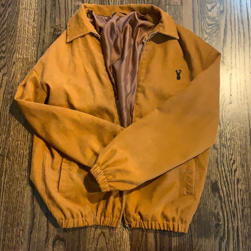 MEN’S JACKET (size small — looks like corduroy)